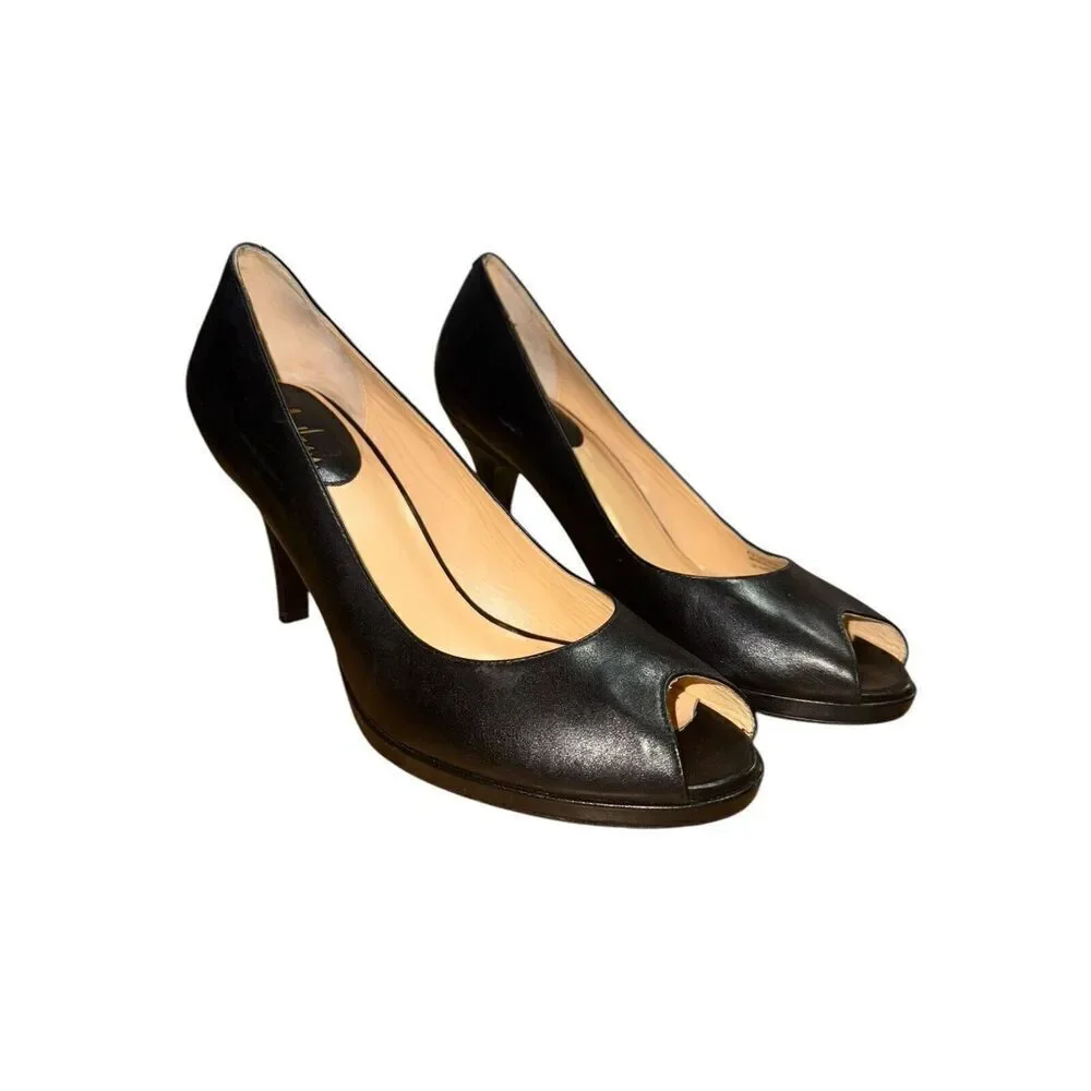 Cole Haan leather Black Peep Toe PumpWomen's Size 10 Good Condition